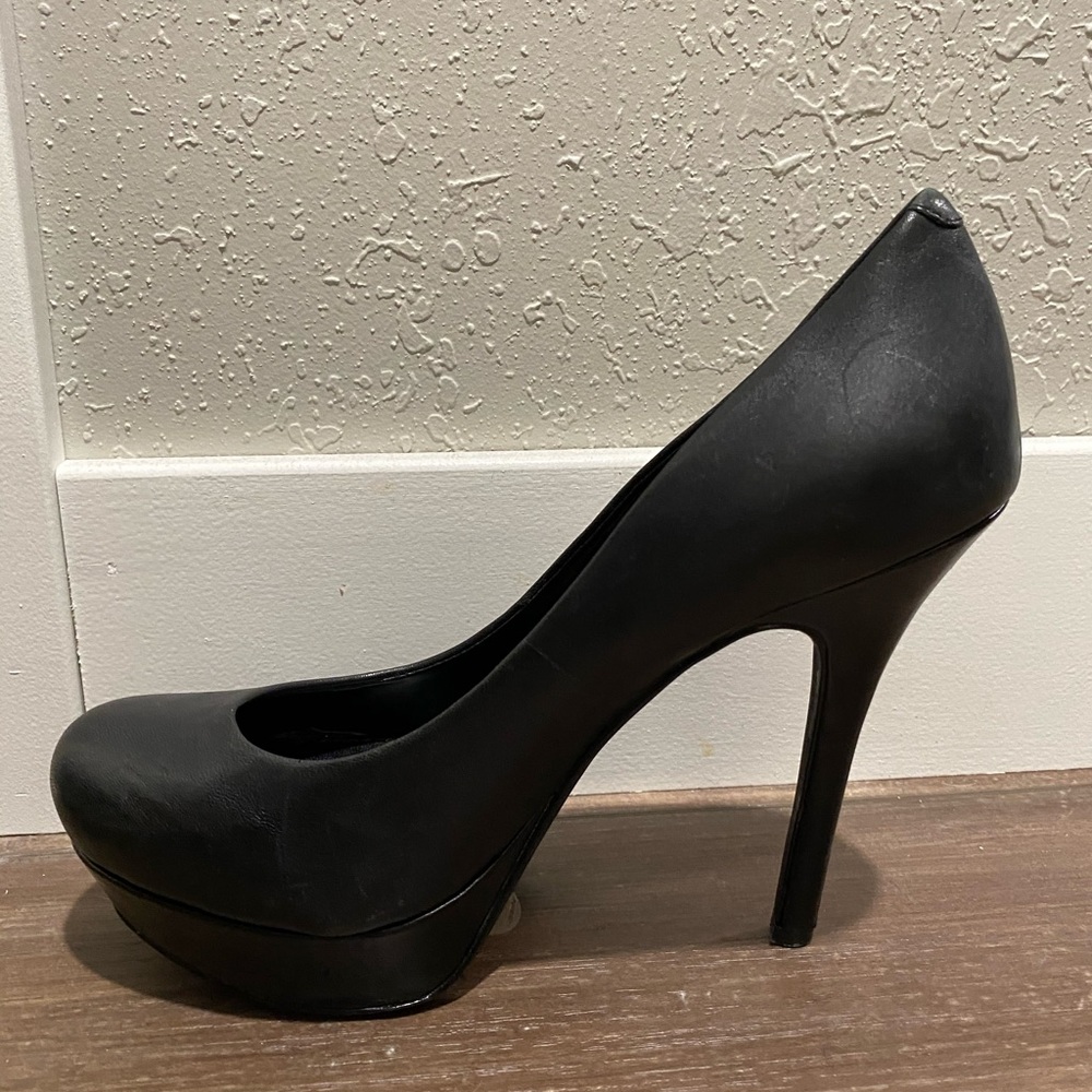 Jessica Simpson heels - Picture 3 of 5